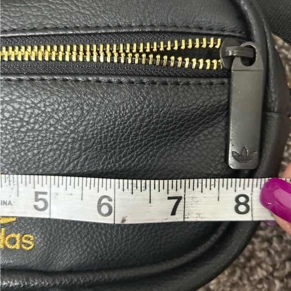 Adidas Faux Leather Belted Bag with adjustable belt and gold accents NWOT - Picture 7 of 9